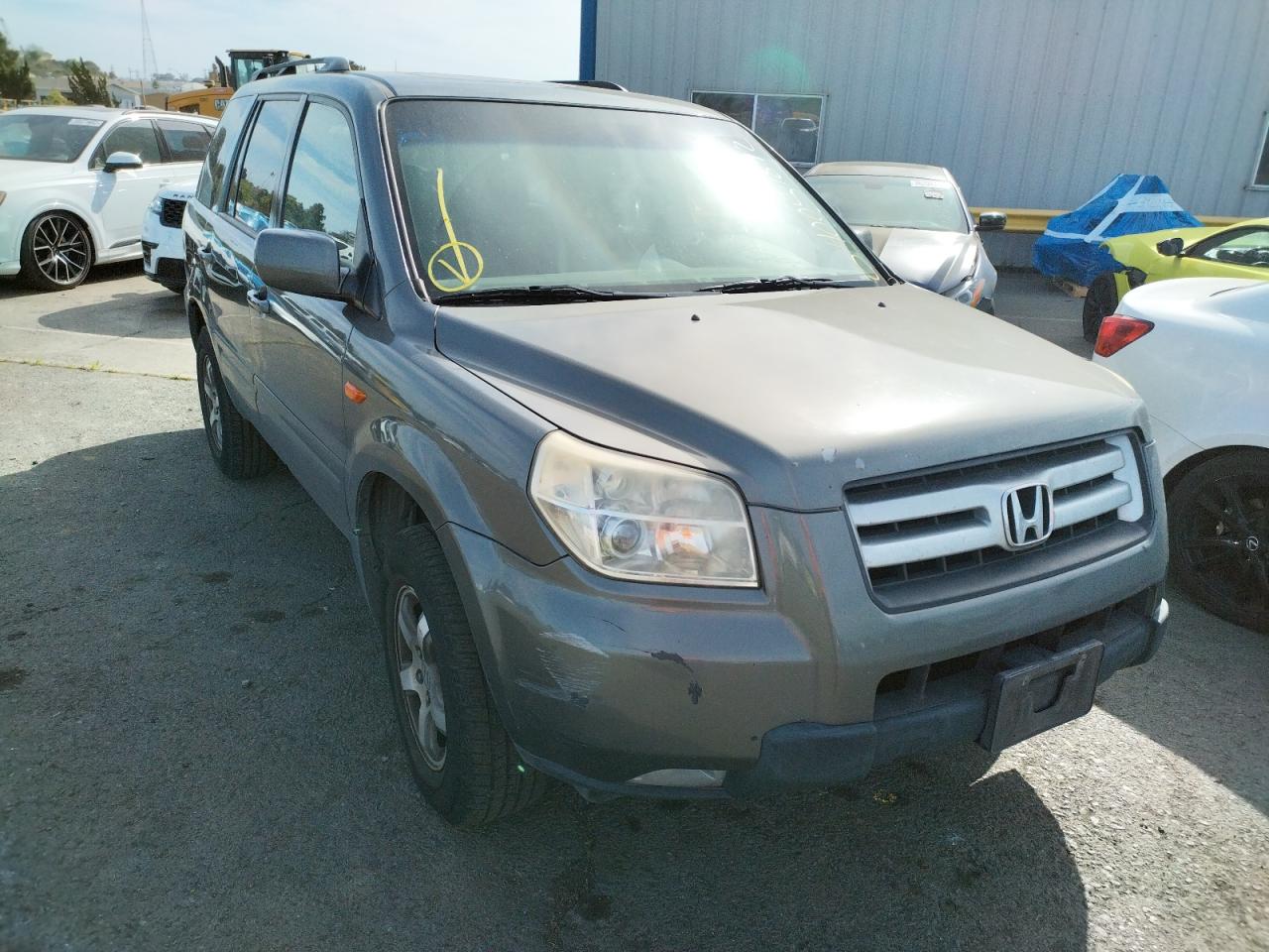 HONDA PILOT EXL 2007 with VIN 2HKYF18567H516013 - Photo from auction