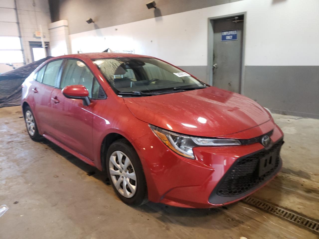 TOYOTA COROLLA LE 2020 with VIN JTDEPRAE2LJ022757 - Photo from auction