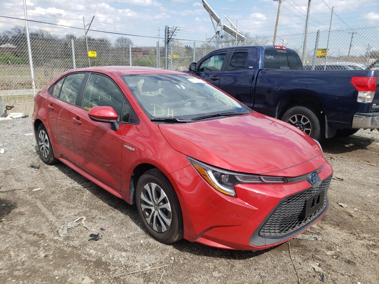 TOYOTA COROLLA LE 2020 with VIN JTDEBRBE6LJ015209 - Photo from auction