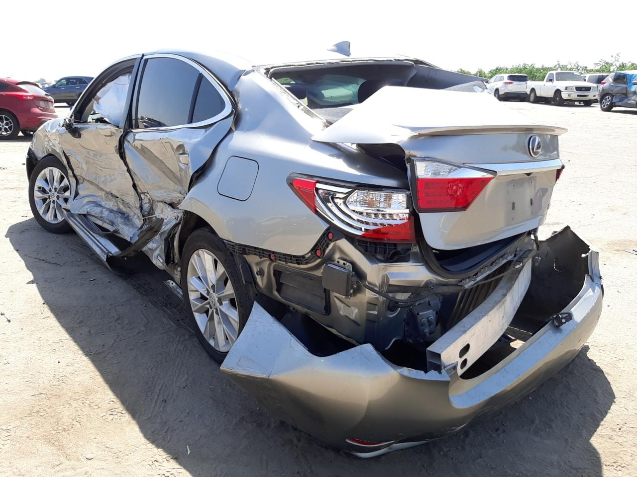 Photo 3 from auction – 2015 LEXUS ES 300H with VIN JTHBW1GGXF2082606