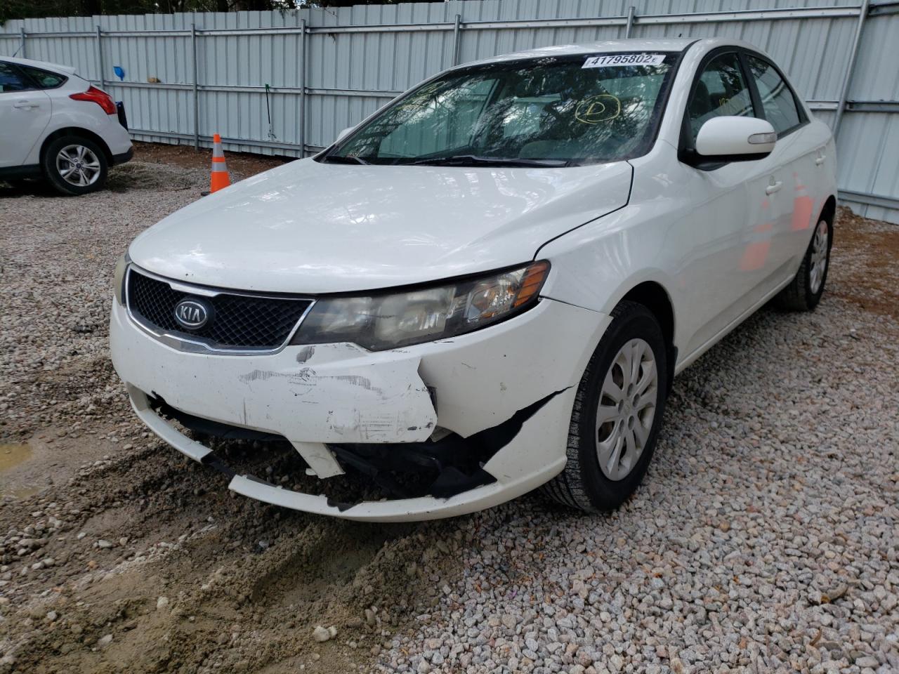 Photo 2 from auction – 2010 KIA FORTE with VIN KNAFU4A26A5054894