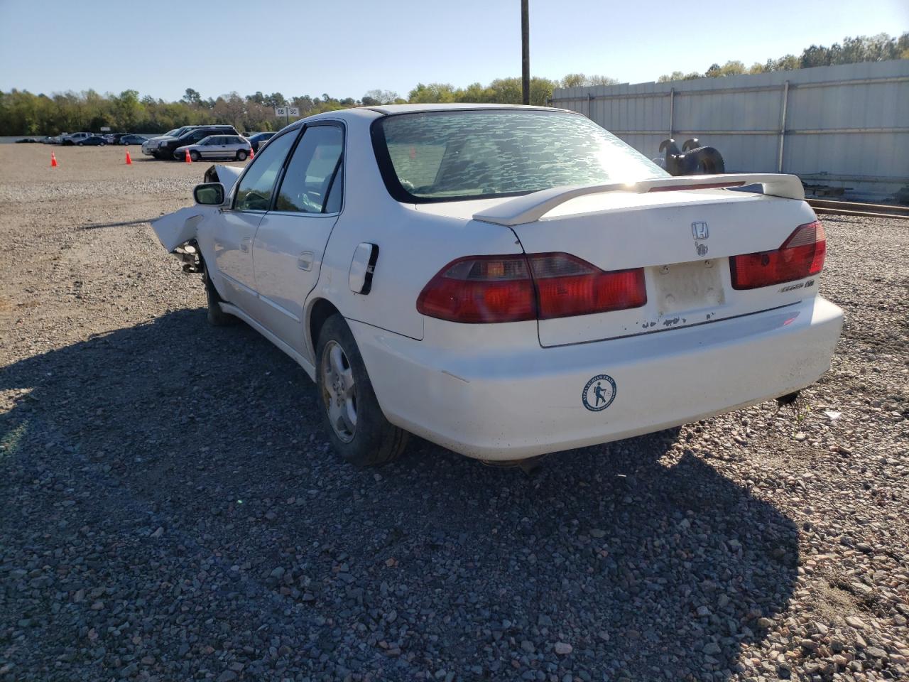 Photo 3 from auction – 2000 HONDA ACCORD with VIN 1HGCG1659YA025276