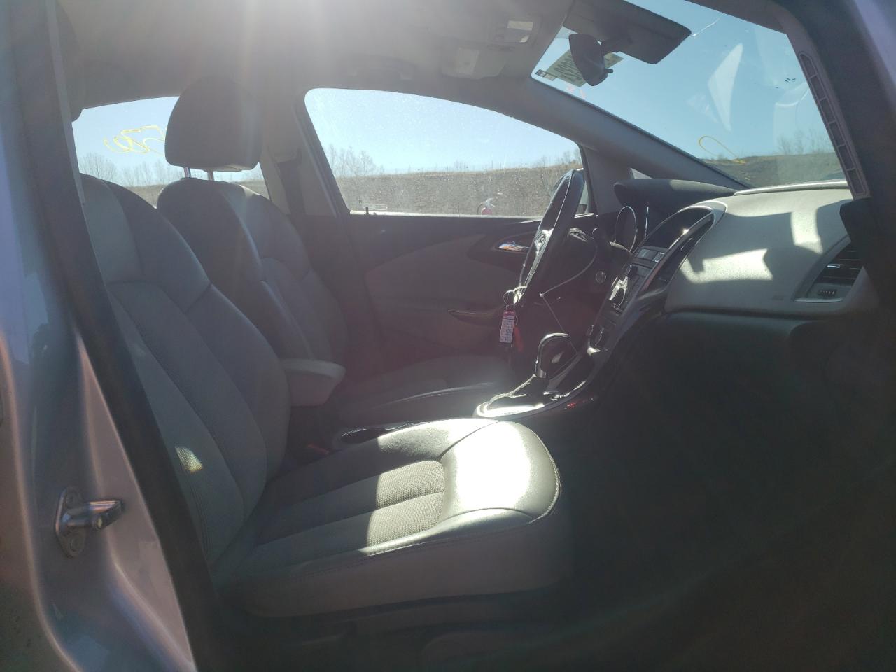 Photo 5 from auction – 2016 BUICK VERANO with VIN 1G4PP5SK2G4119219
