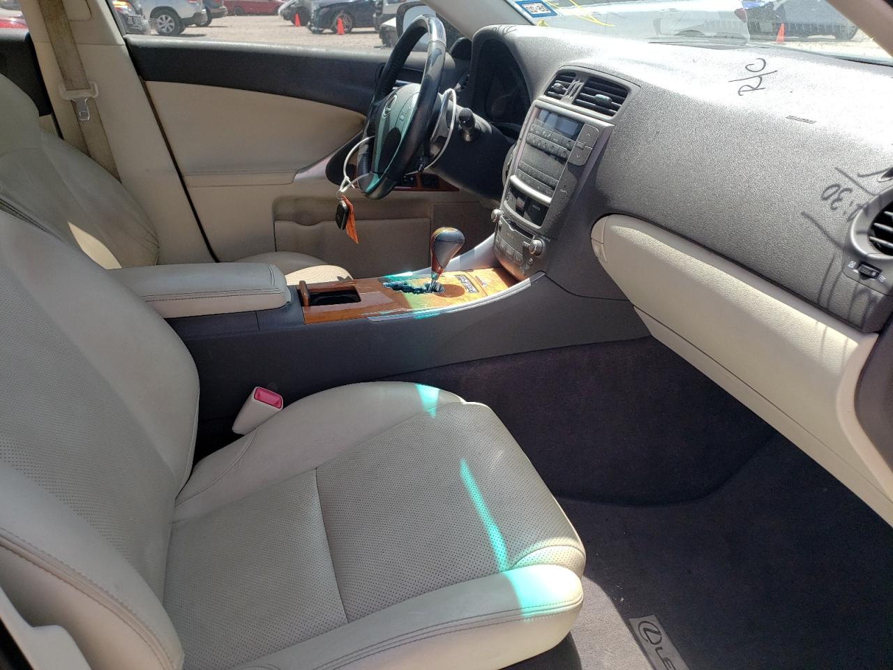 Photo 5 from auction – 2009 LEXUS IS 250 with VIN JTHCK262692029448