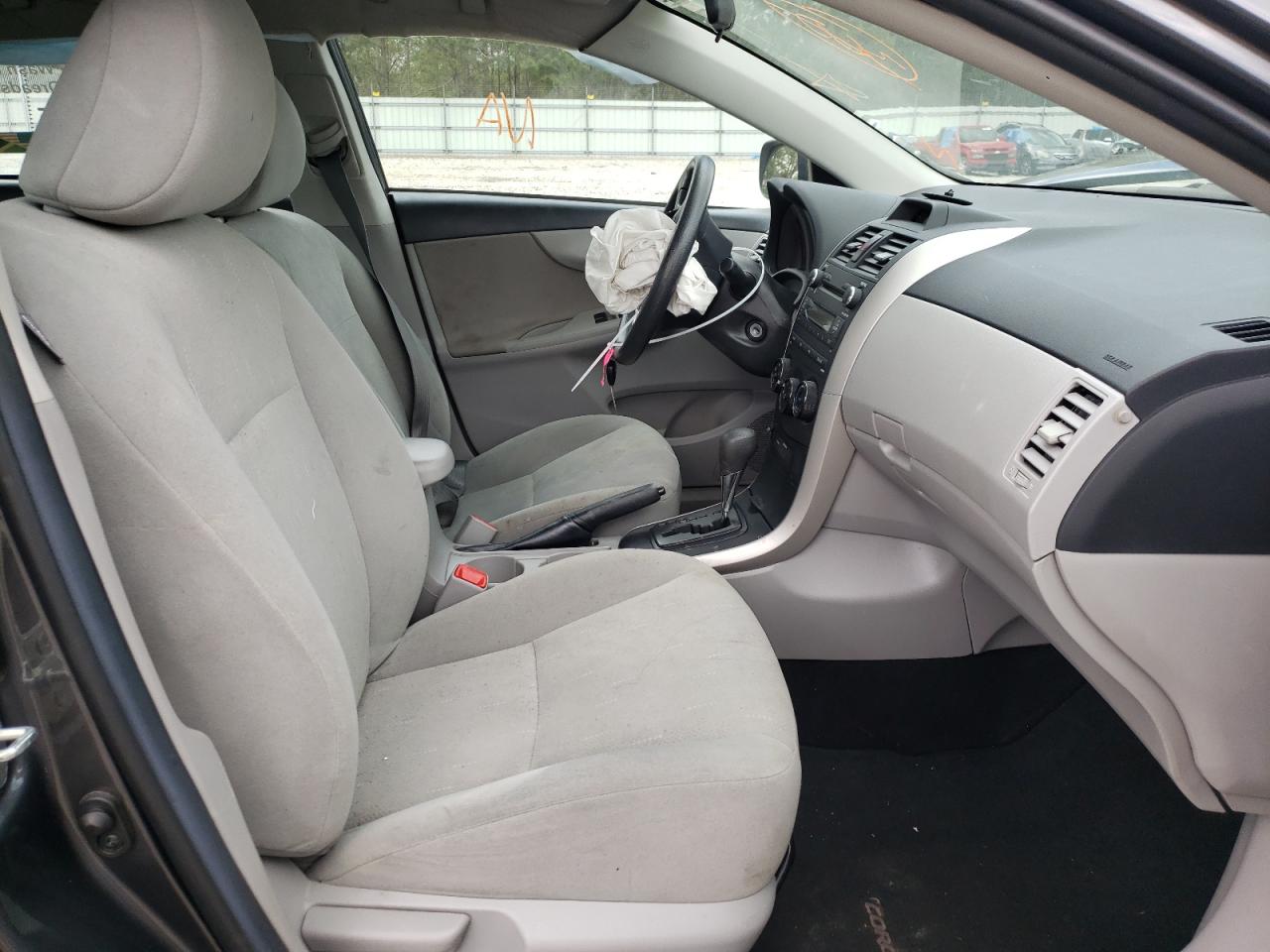 Zdjęcie 5 z aukcji – 2013 TOYOTA COROLLA BA z VIN 5YFBU4EE8DP200371