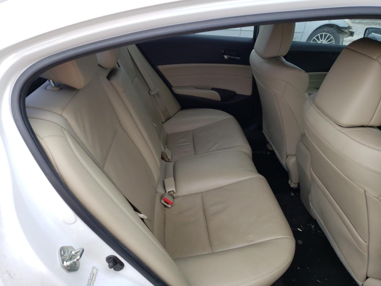 Photo 6 from auction – 2013 ACURA ILX 20 PRE with VIN 19VDE1F55DE018267