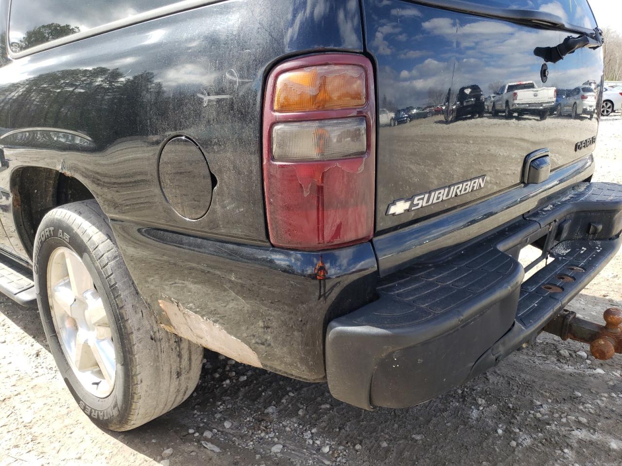 Photo 9 from auction – 2003 CHEVROLET SUBURBAN K with VIN 1GNFK16Z03J103523