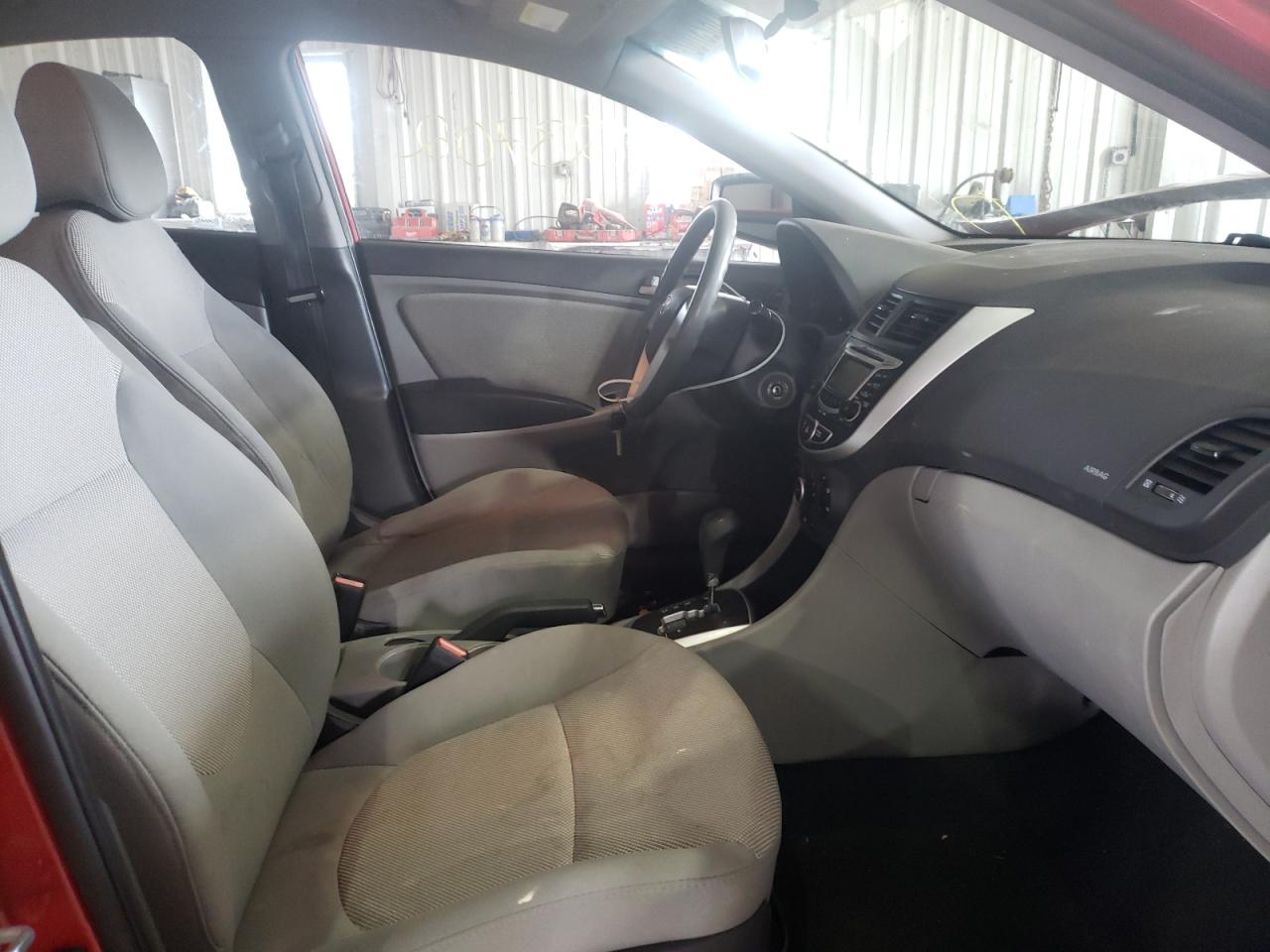 Photo 5 from auction – 2012 HYUNDAI ACCENT GLS with VIN KMHCT4AE4CU039690