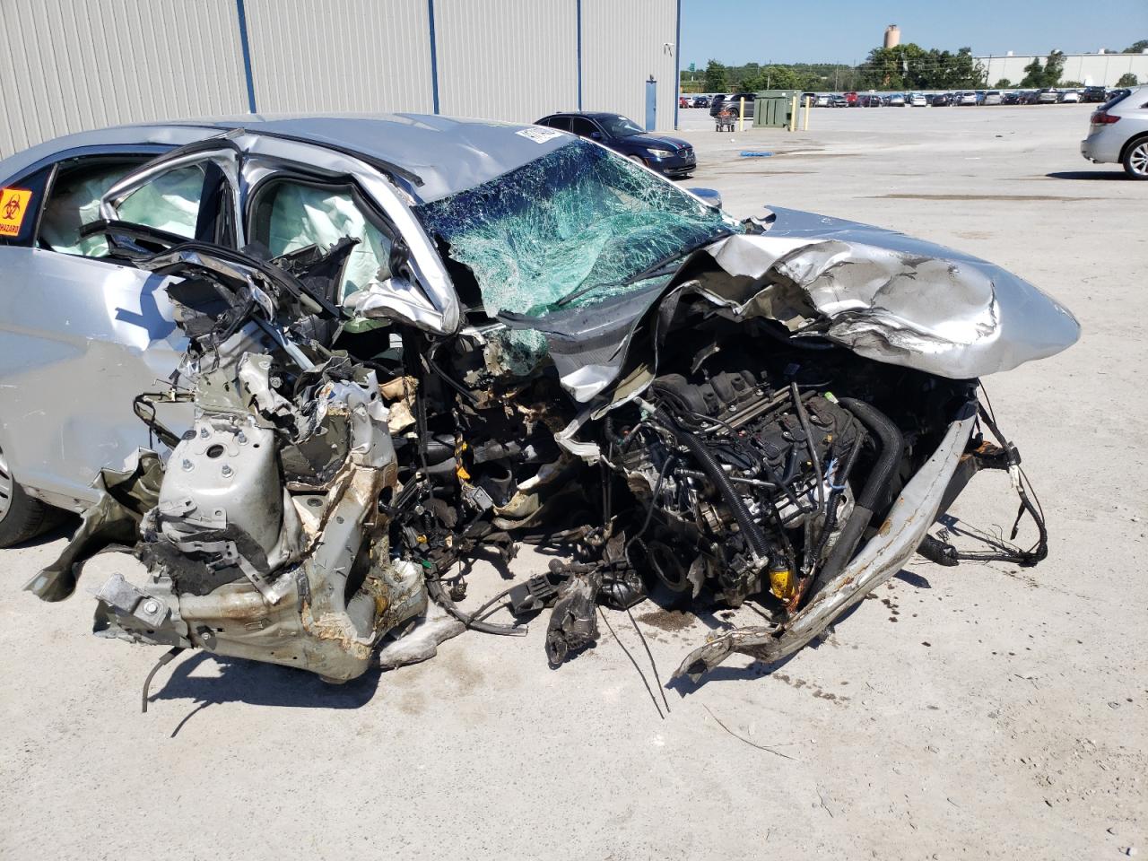 Photo 9 from auction – 2015 FORD TAURUS LIM with VIN 1FAHP2F89FG168992