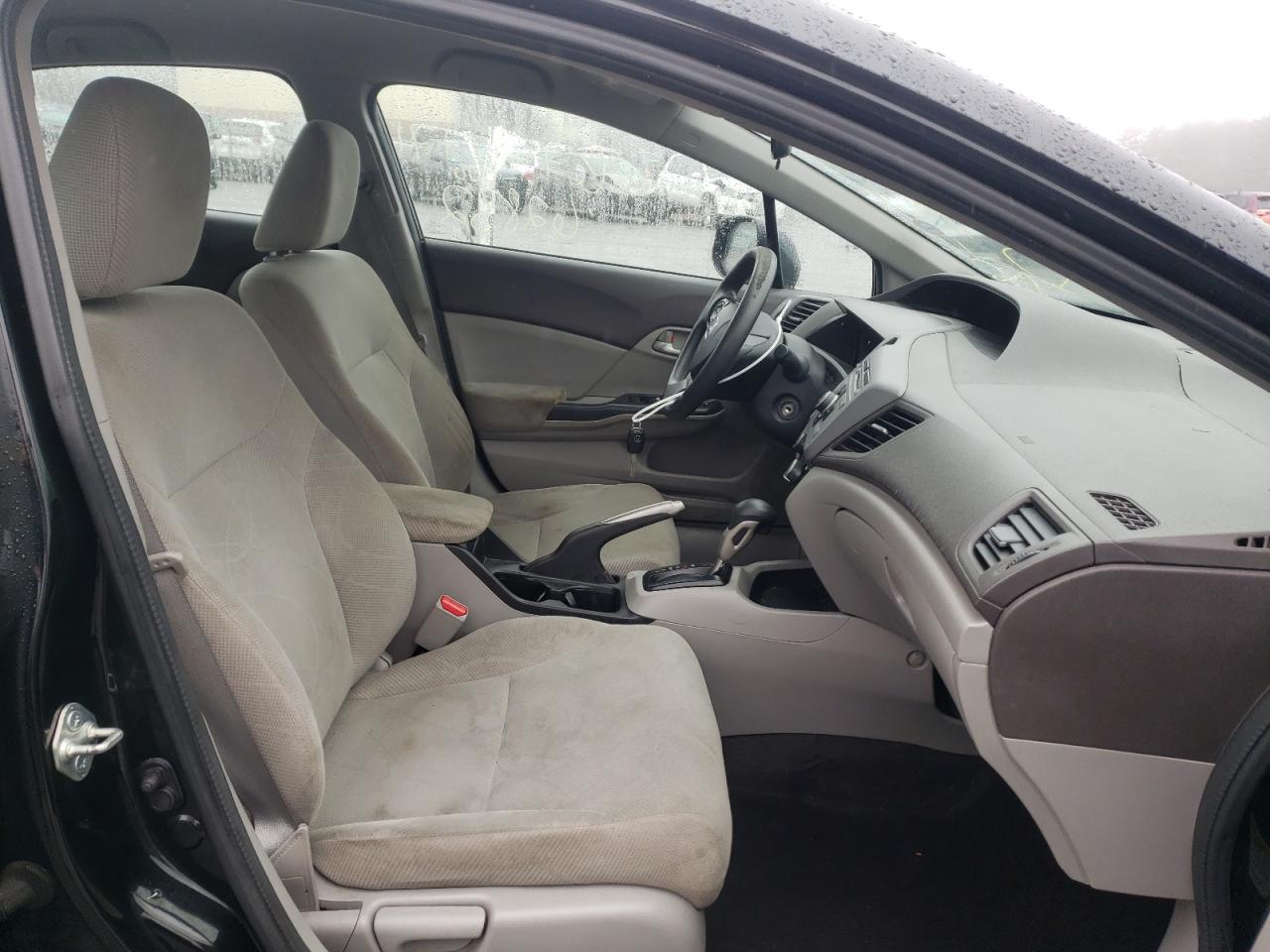 Photo 5 from auction – 2012 HONDA CIVIC LX with VIN 19XFB2F54CE375839