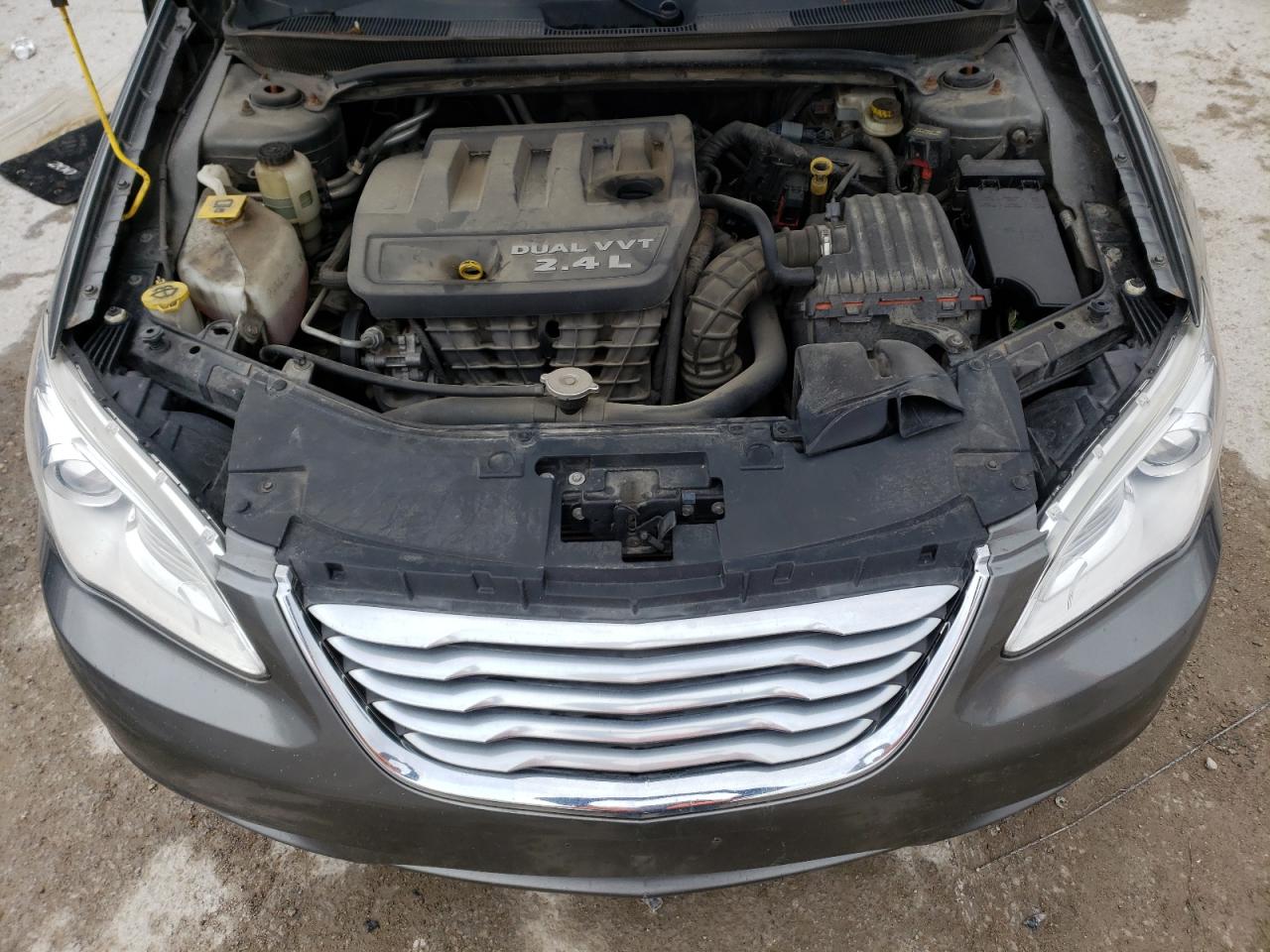 Photo 7 from auction – 2013 CHRYSLER 200 TOURIN with VIN 1C3CCBBB8DN704331