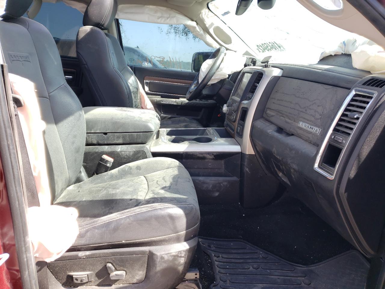 Photo 5 from auction – 2016 RAM 1500 LARAM with VIN 1C6RR7NM4GS374649