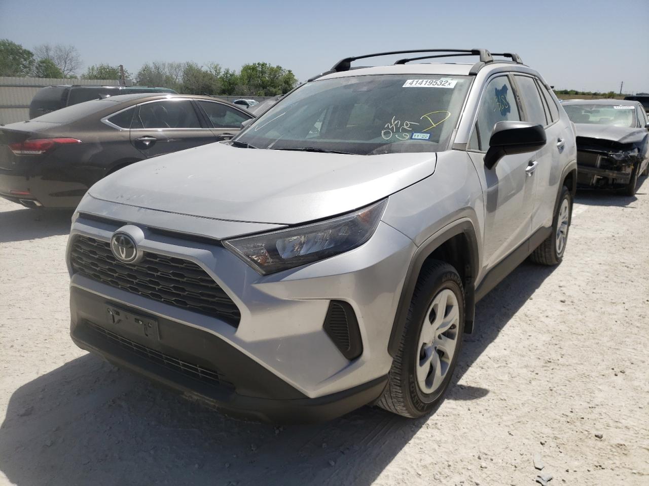 Photo 2 from auction – 2020 TOYOTA RAV4 LE with VIN 2T3H1RFV4LC035679