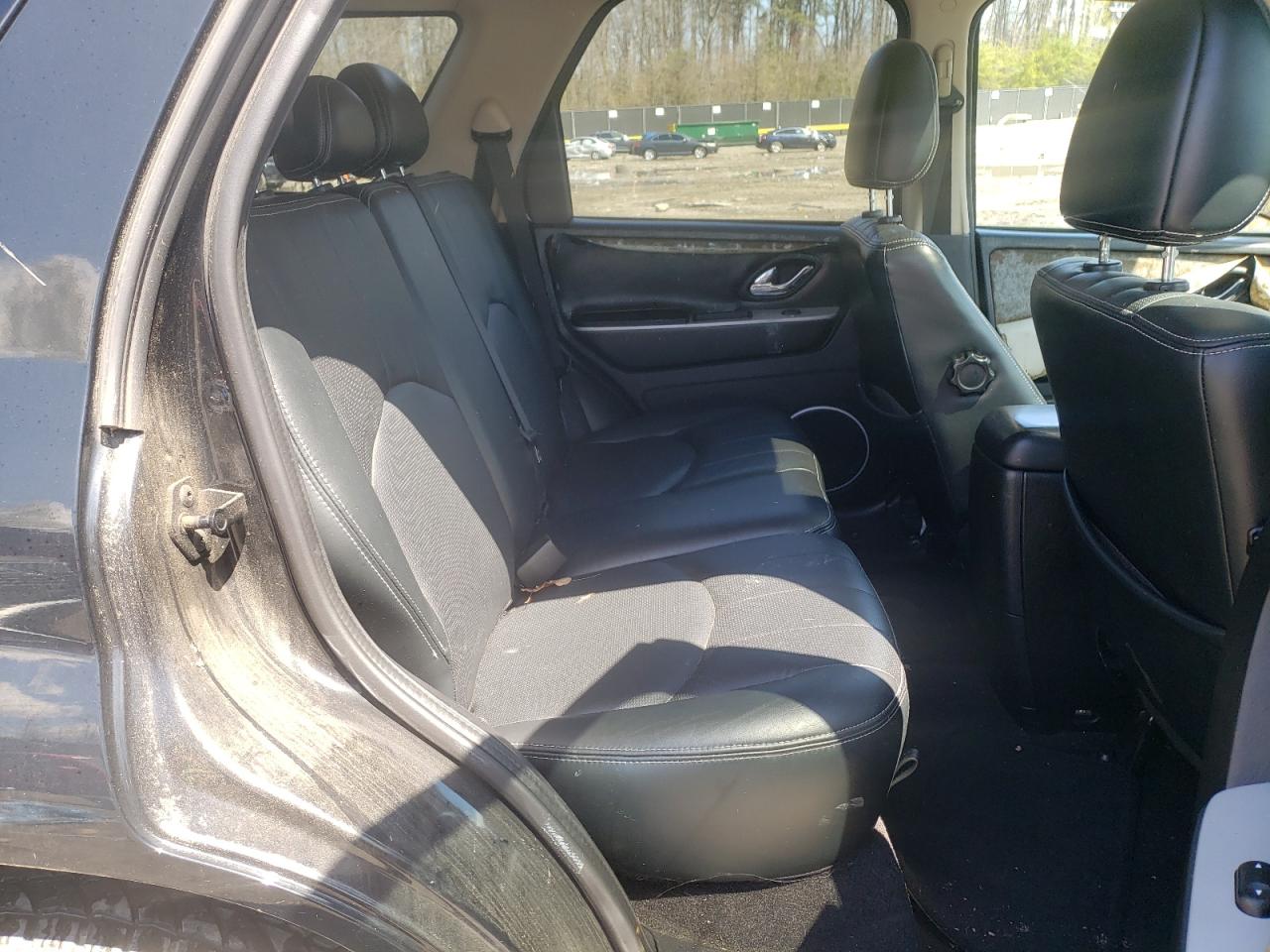Photo 6 from auction – 2005 MERCURY MARINER with VIN 4M2CU57175DJ12866