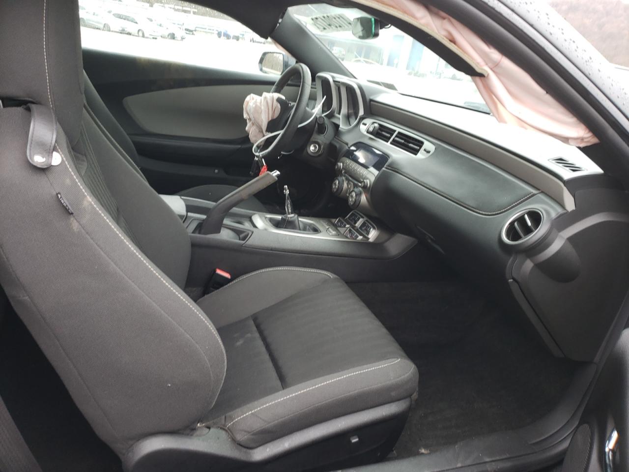 Photo 5 from auction – 2014 CHEVROLET CAMARO LS with VIN 2G1FE1E30E9190957