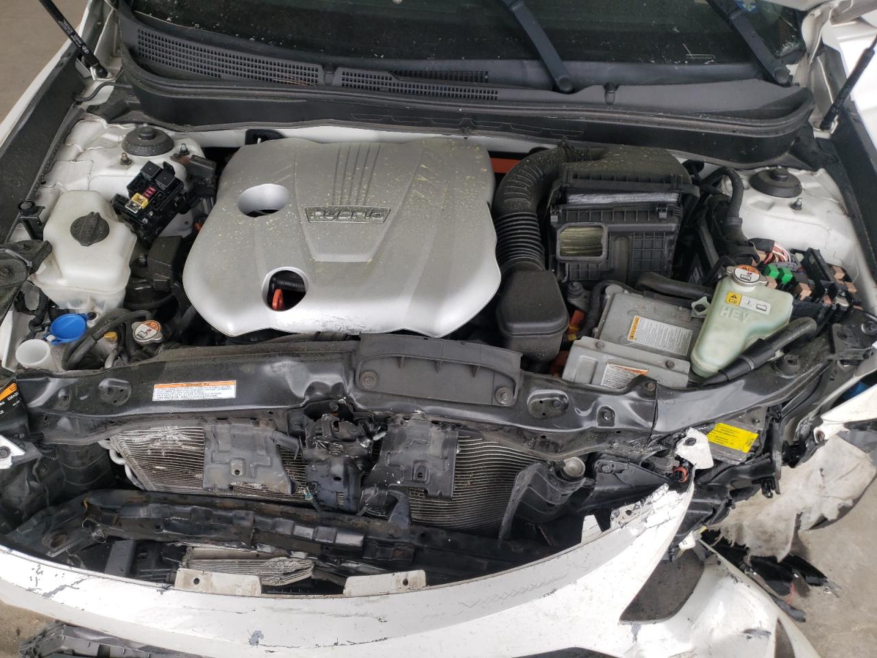 Photo 7 from auction – 2014 HYUNDAI SONATA HYB with VIN KMHEC4A41EA105567