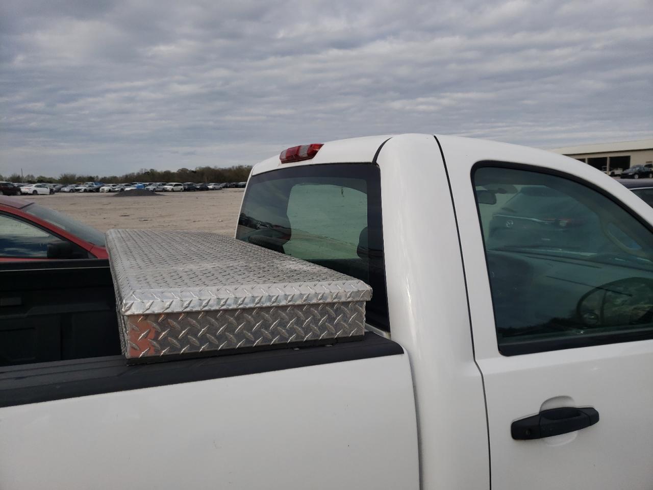 Photo 6 from auction – 2013 GMC SIERRA C15 with VIN 1GTN1TEX0DZ136236