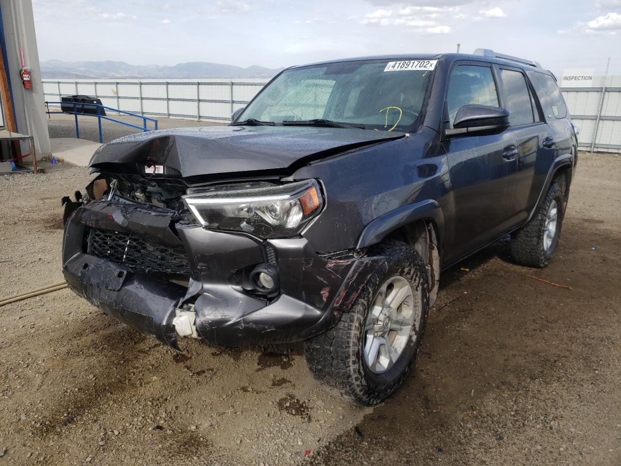 Photo 2 from auction – 2016 TOYOTA 4RUNNER SR with VIN JTEBU5JR9G5406231
