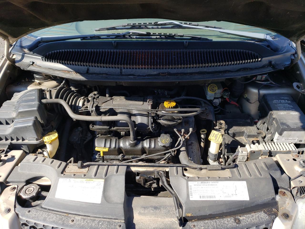 Photo 7 from auction – 2002 DODGE GRAND CARA with VIN 2B4GP443X2R699049