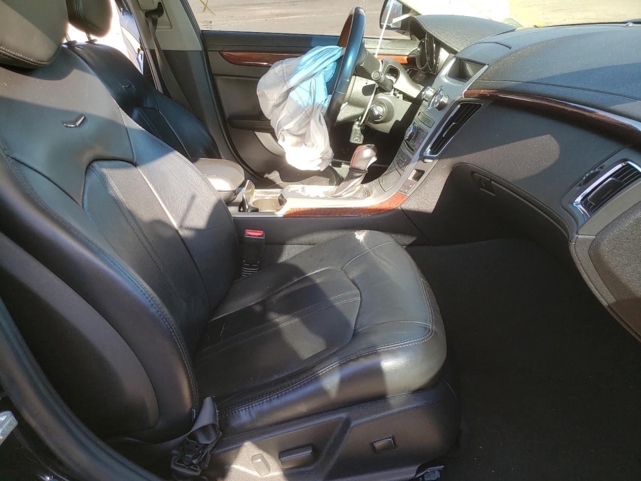 Photo 5 from auction – 2011 CADILLAC CTS PREMIU with VIN 1G6DS5ED8B0134779