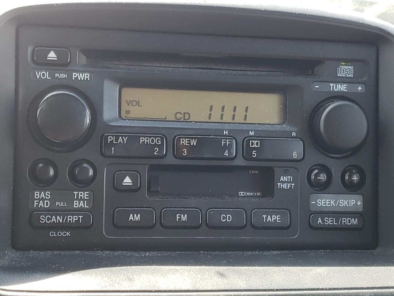Photo 9 from auction – 2004 HONDA CR-V LX with VIN JHLRD68464C018211