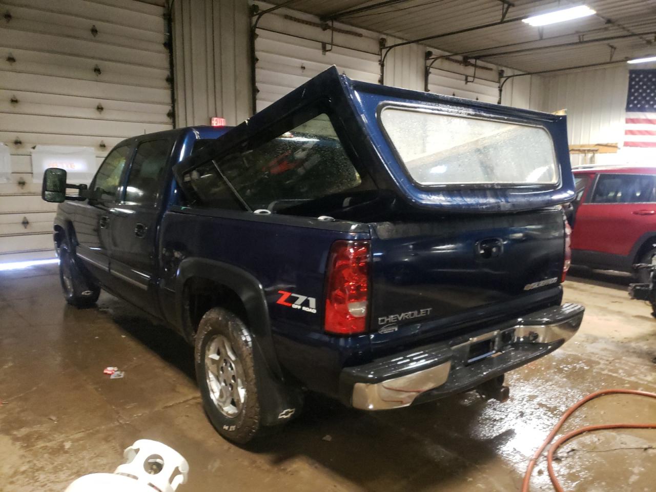 Photo 3 from auction – 2005 CHEVROLET silverado with VIN 2GCEK13T851373827