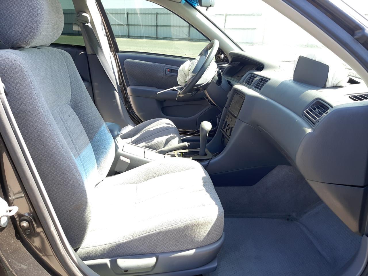 Photo 5 from auction – 2001 TOYOTA CAMRY CE with VIN JT2BF22K810302244