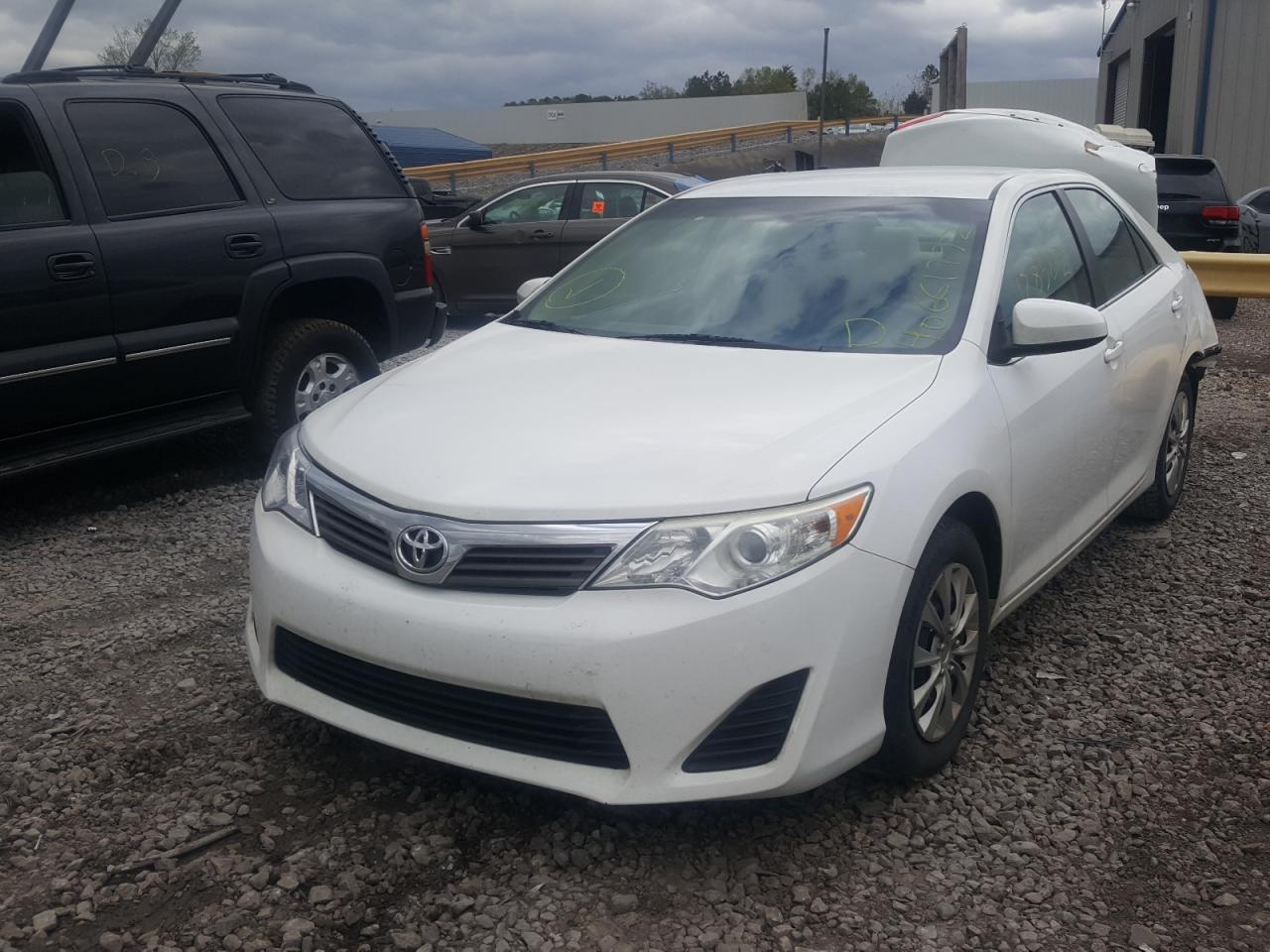 Photo 2 from auction – 2014 TOYOTA CAMRY L with VIN 4T1BF1FK3EU805802
