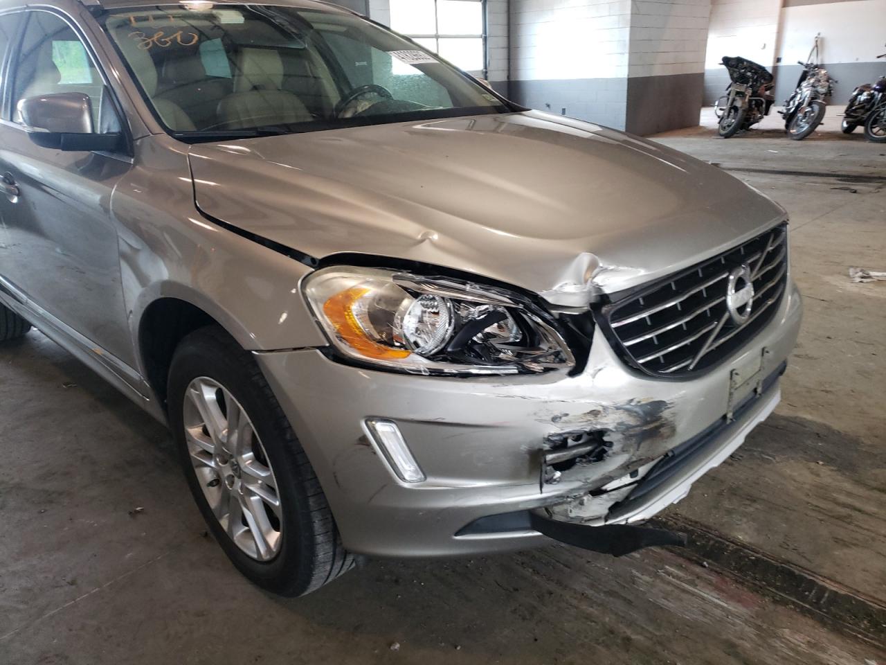 Photo 9 from auction – 2015 VOLVO XC60 T5 PR with VIN YV426MDBXF2601971