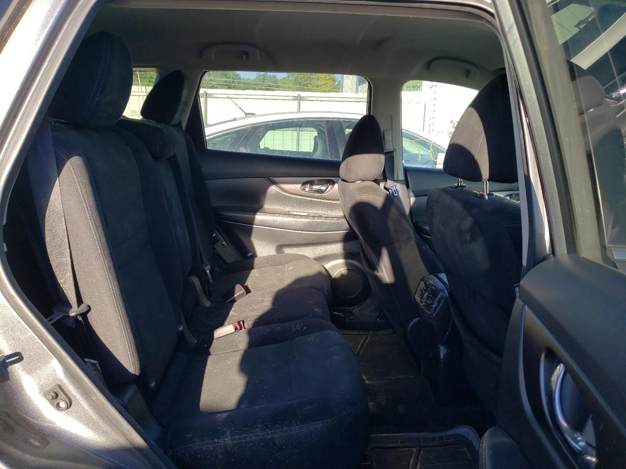 Photo 6 from auction – 2015 NISSAN ROGUE S with VIN 5N1AT2ML0FC902372