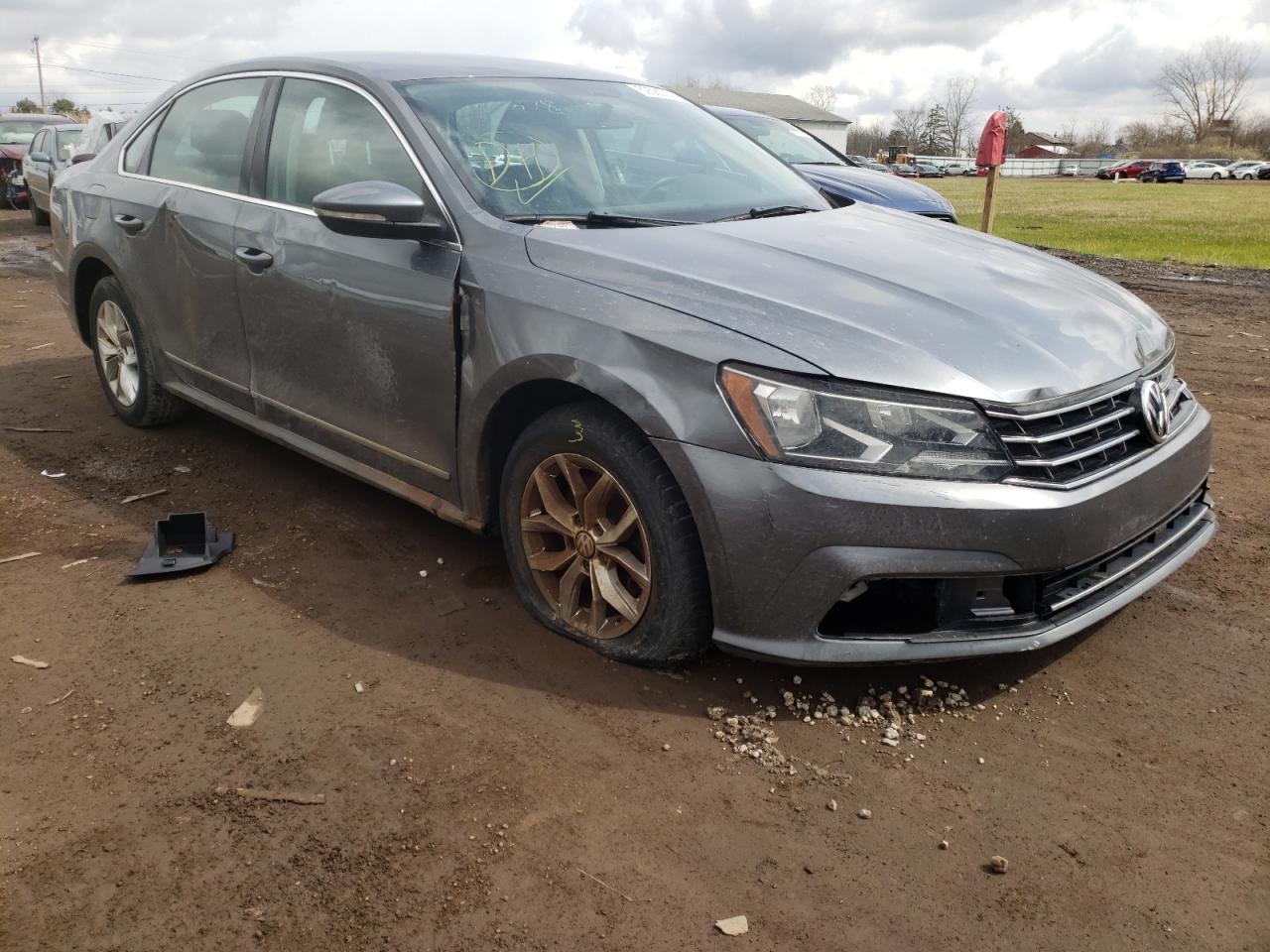 VOLKSWAGEN PASSAT S 2016 with VIN 1VWAT7A39GC048678 - Photo from auction