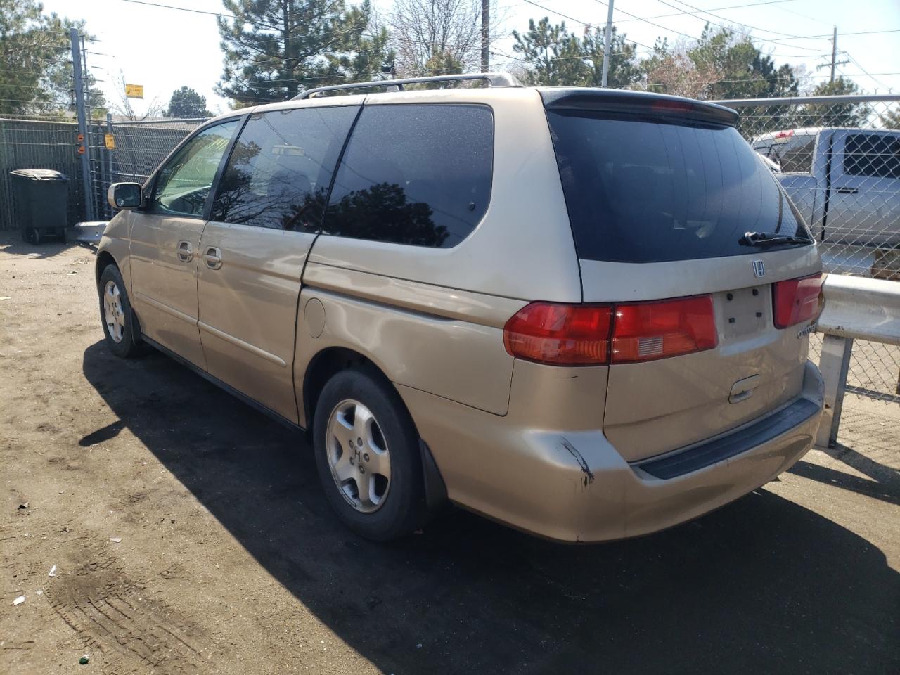 Photo 3 from auction – 2001 HONDA ODYSSEY with VIN 2HKRL18611H580537