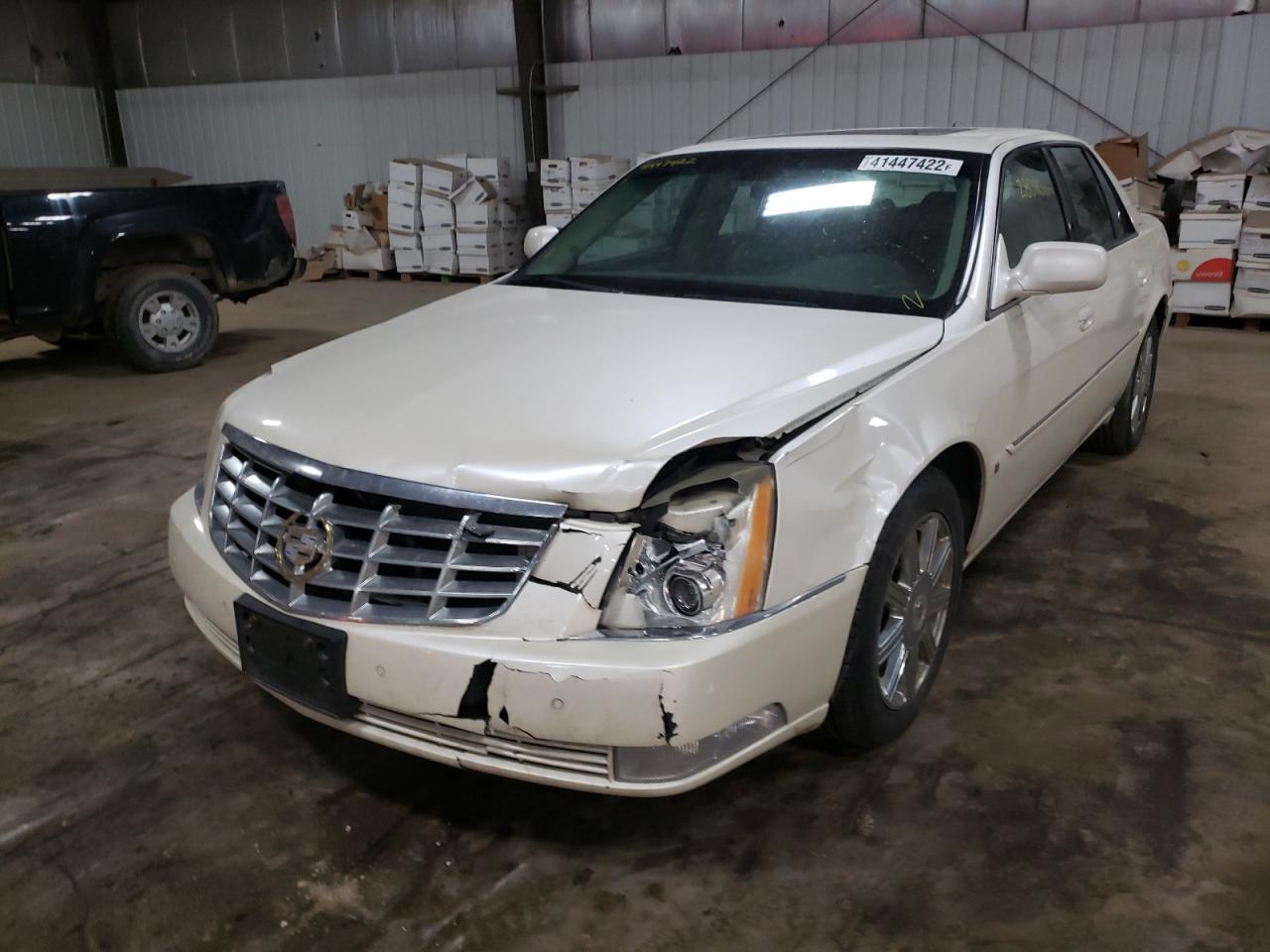 Photo 2 from auction – 2008 CADILLAC DTS with VIN 1G6KD57Y38U168535