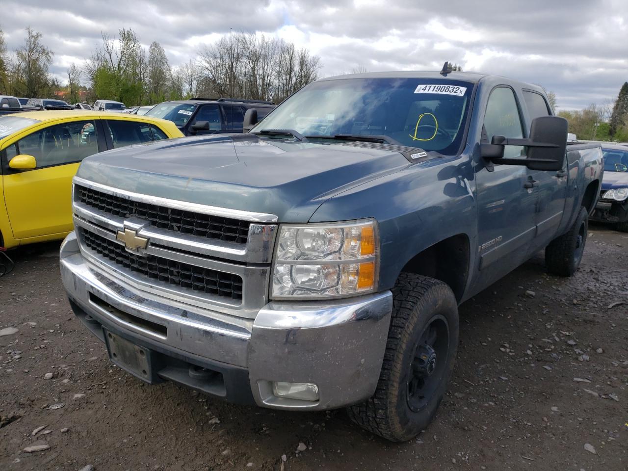Photo 2 from auction – 2008 CHEVROLET SILVERADO with VIN 1GCHC23618F200819