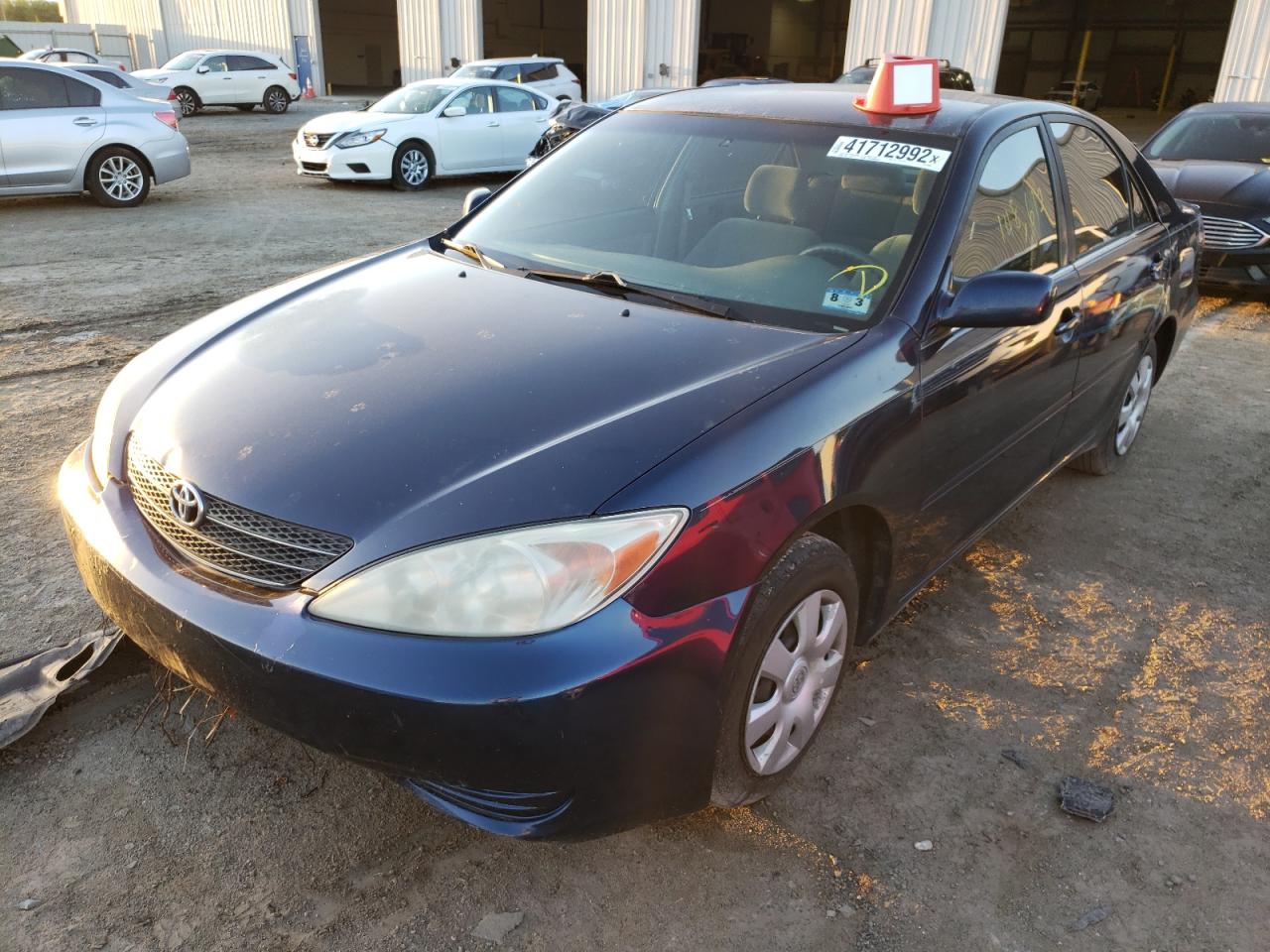 Photo 2 from auction – 2002 TOYOTA CAMRY LE with VIN 4T1BE32K02U640100