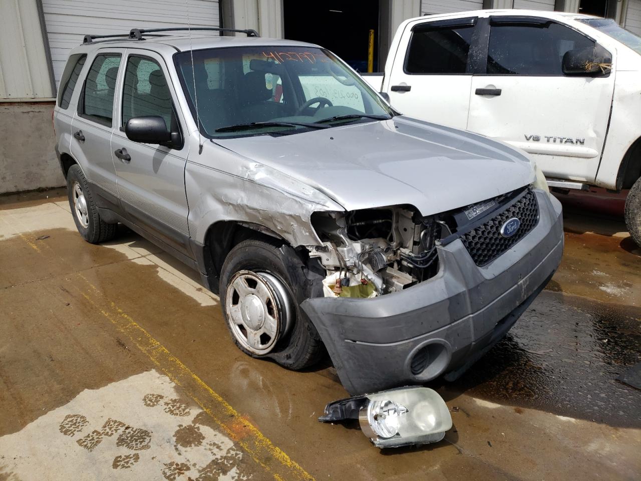 FORD ESCAPE XLS 2005 with VIN 1FMYU02Z15KA20171 - Photo from auction