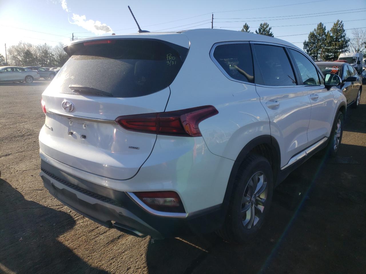 Photo 4 from auction – 2019 HYUNDAI SANTA FE S with VIN 5NMS2CAD3KH119783