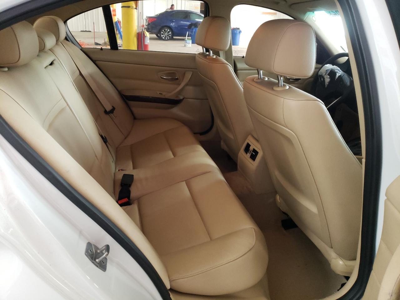 Photo 6 from auction – 2011 BMW 335 D with VIN WBAPN7C53BA948869