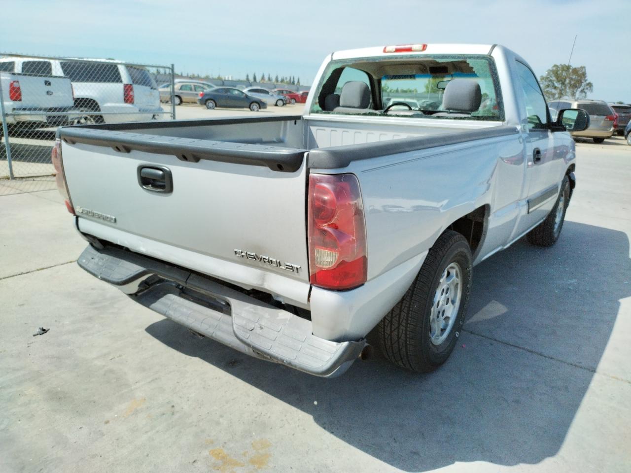 Photo 4 from auction – 2003 CHEVROLET SILVERADO with VIN 1GCEC14V63Z297686
