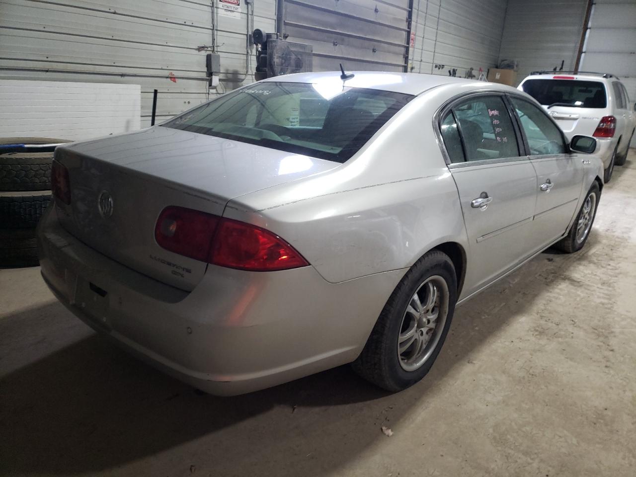 Photo 4 from auction – 2006 BUICK LUCERNE CX with VIN 1G4HD57206U199690