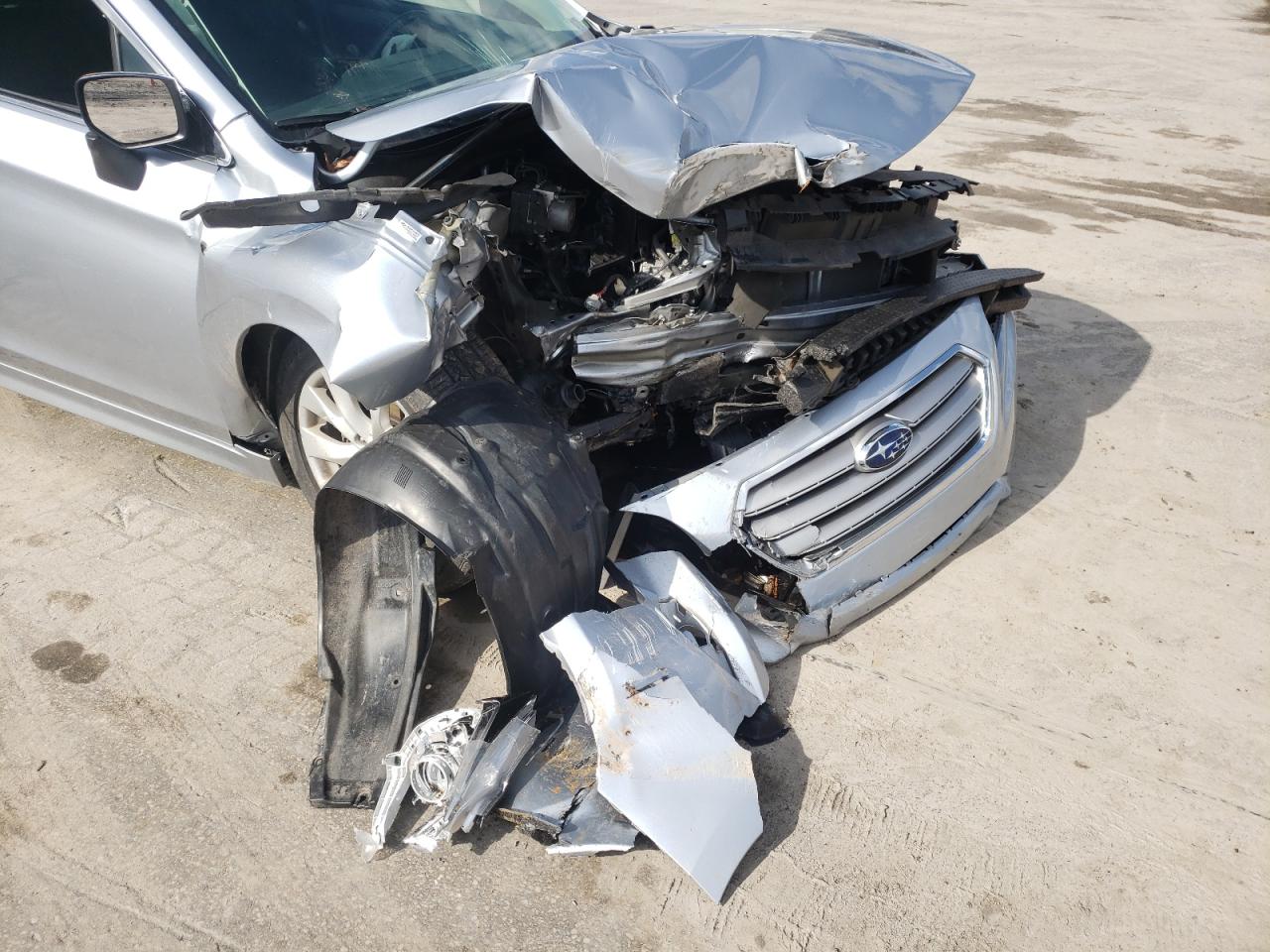 Photo 9 from auction – 2017 SUBARU LEGACY 2.5 with VIN 4S3BNAF62H3052994