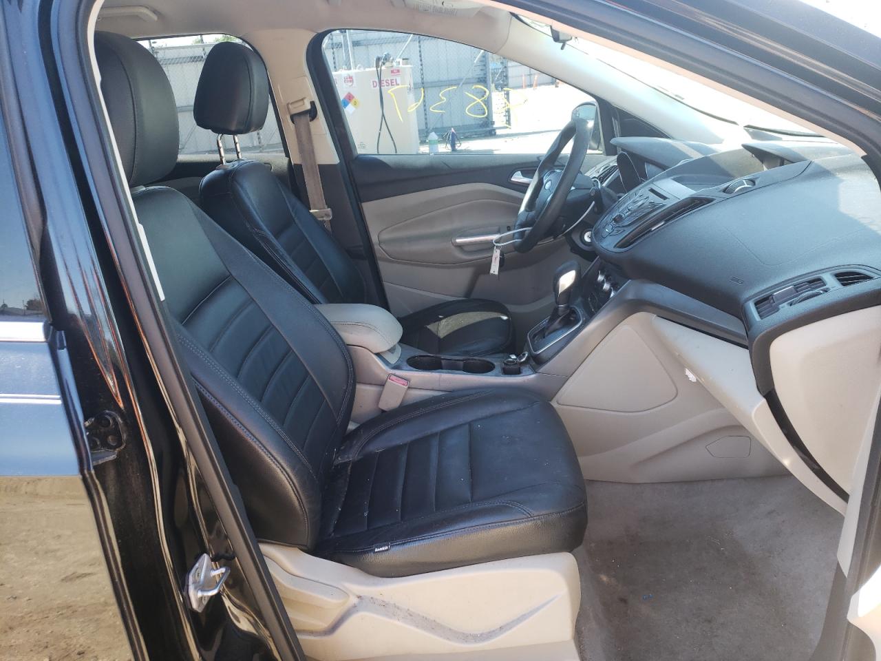 Photo 5 from auction – 2014 FORD ESCAPE SE with VIN 1FMCU0GX3EUA10845