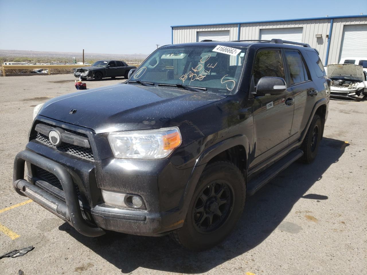 Photo 2 from auction – 2013 TOYOTA 4RUNNER SR with VIN JTEBU5JR2D5111578