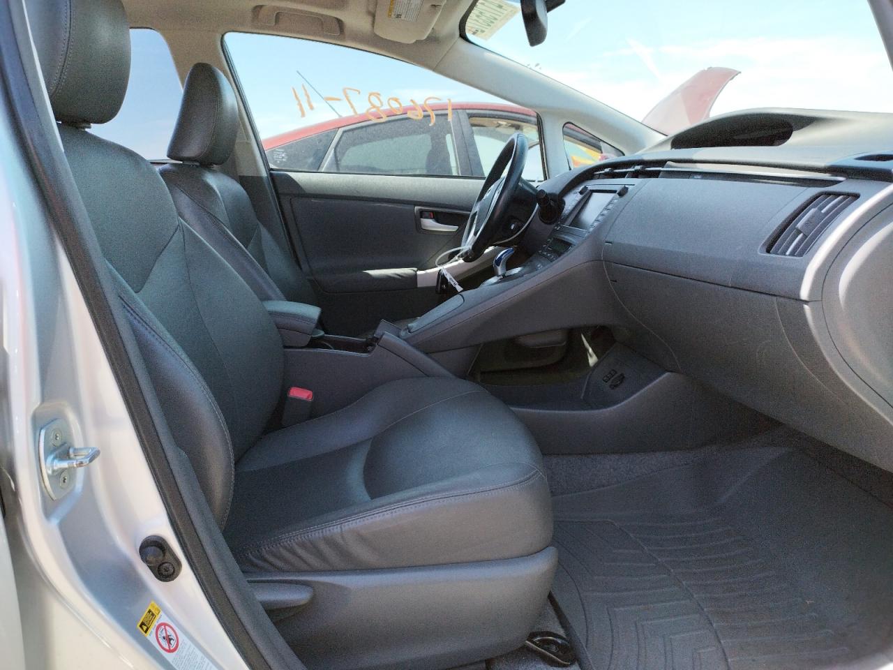 Photo 5 from auction – 2011 TOYOTA PRIUS with VIN JTDKN3DU9B0324351