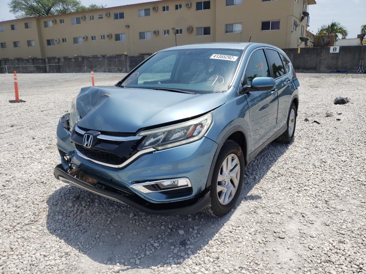 Photo 2 from auction – 2015 HONDA CR-V EX with VIN 2HKRM3H52FH511041