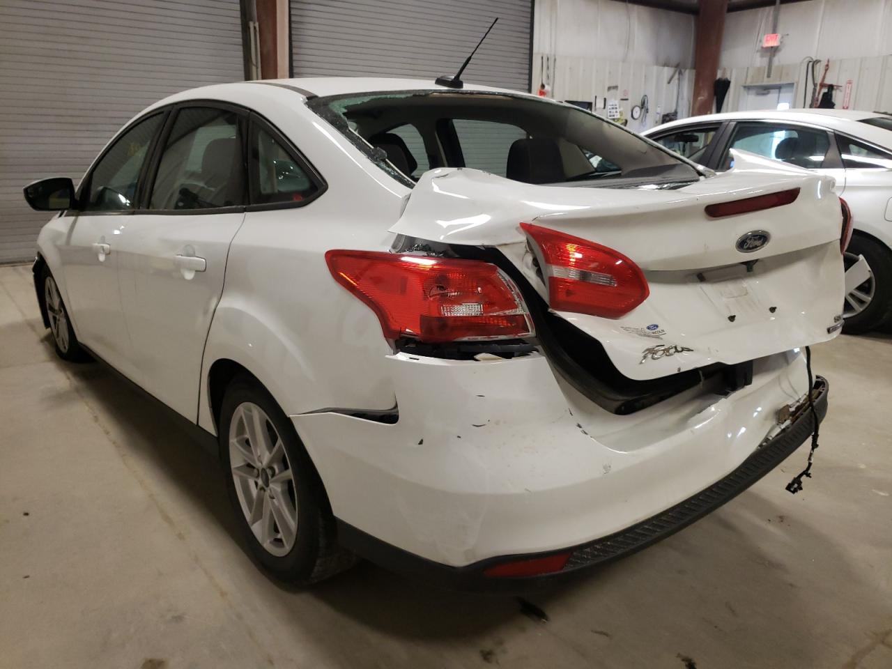 Photo 3 from auction – 2016 FORD FOCUS SE with VIN 1FADP3F21GL277424