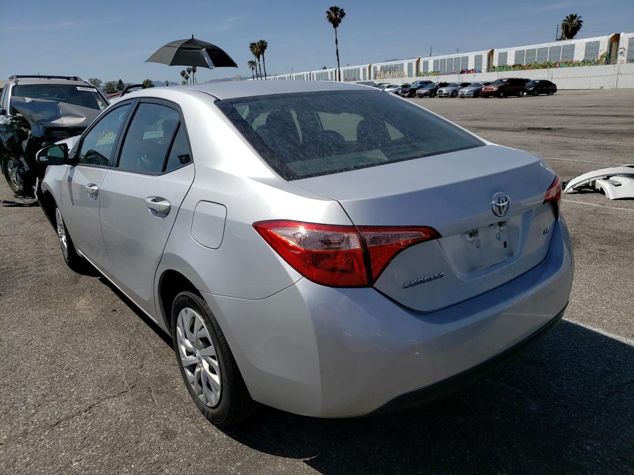 Photo 3 from auction – 2017 TOYOTA COROLLA L with VIN 5YFBURHE2HP627592