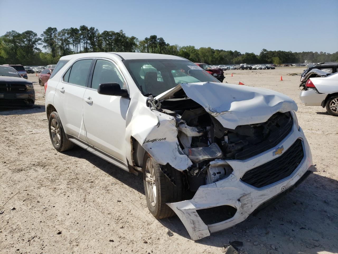 CHEVROLET EQUINOX LS 2017 with VIN 2GNALBEK9H1595293 - Photo from auction