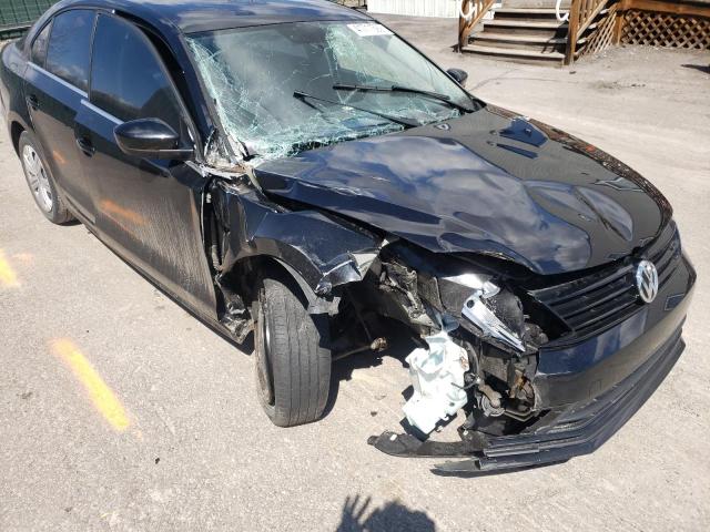 Photo 9 from auction – 2017 VOLKSWAGEN JETTA S with VIN 3VW2B7AJ5HM324568