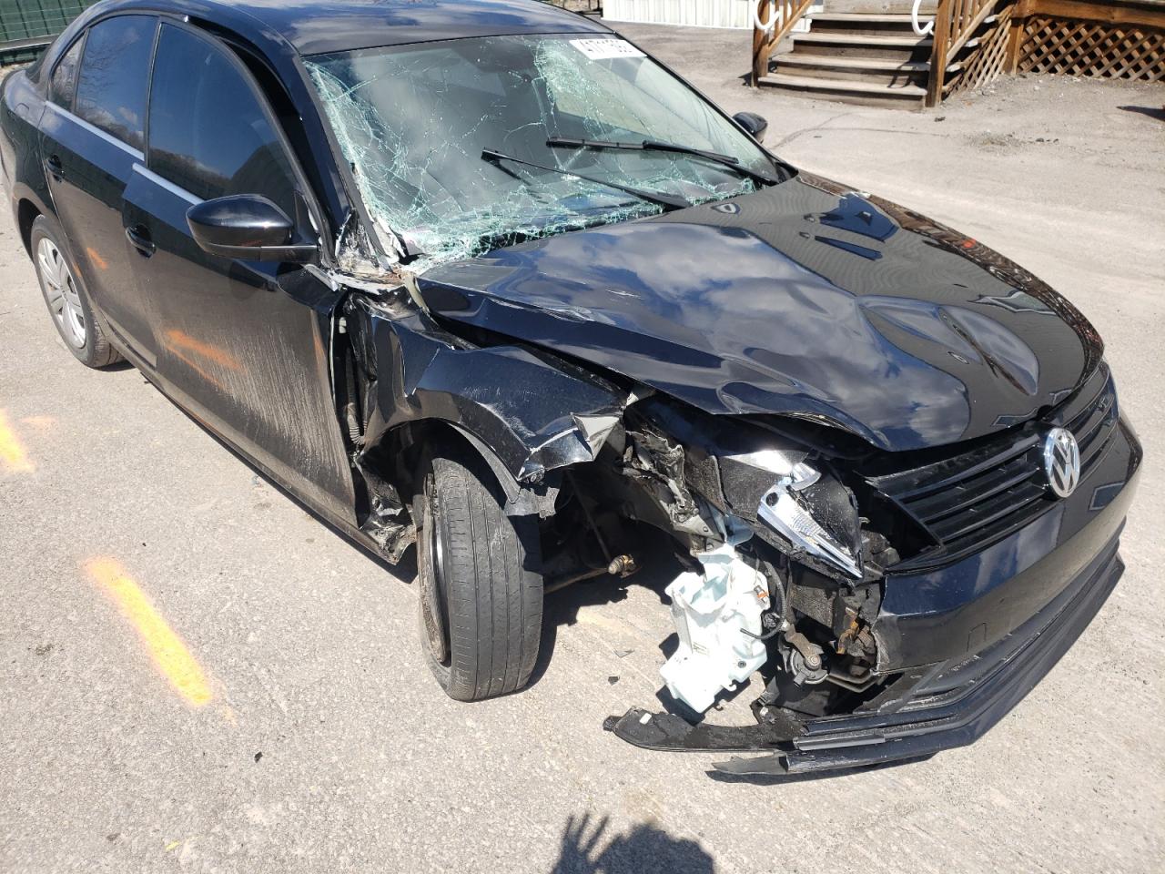 Photo 19 from auction – 2017 VOLKSWAGEN JETTA S with VIN 3VW2B7AJ5HM324568